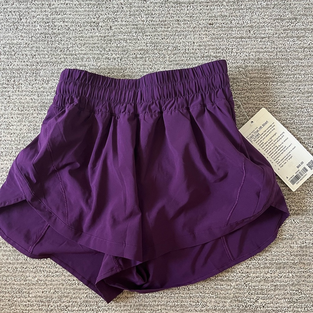 Lululemon Hotty Hot shorts